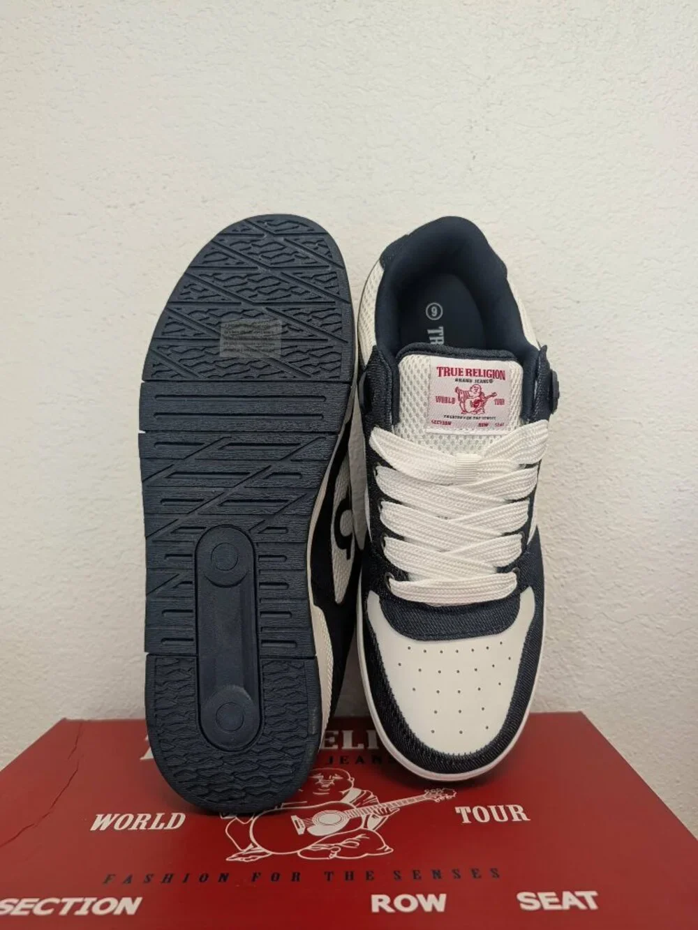 True Religion sneaker traction mixed