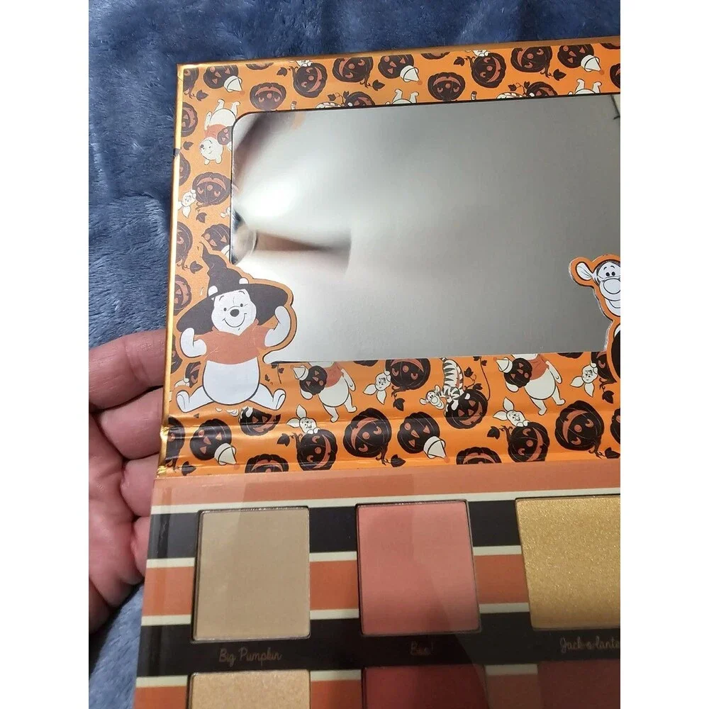 Disney Winnie the Pooh Halloween Eyeshadow Palette Pressed Powder 0.74 oz
