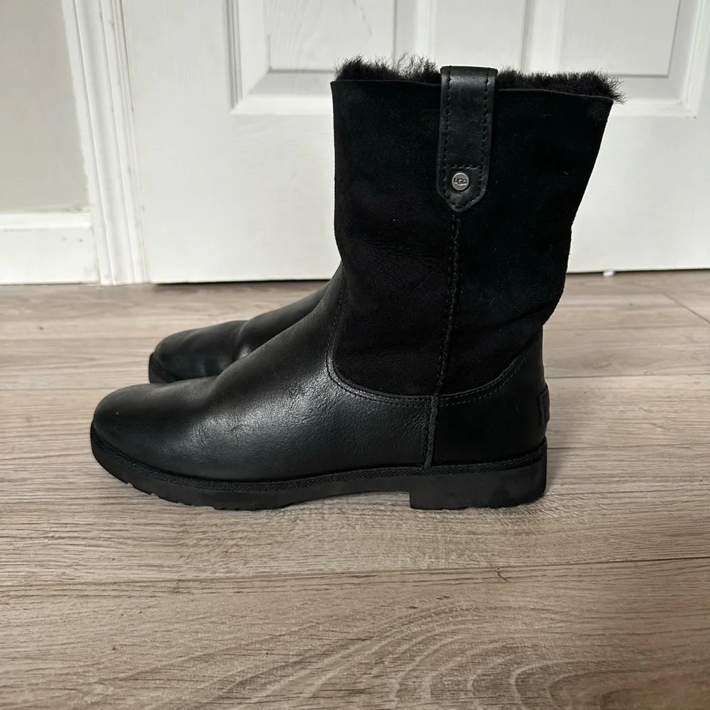 UGG warm stylish