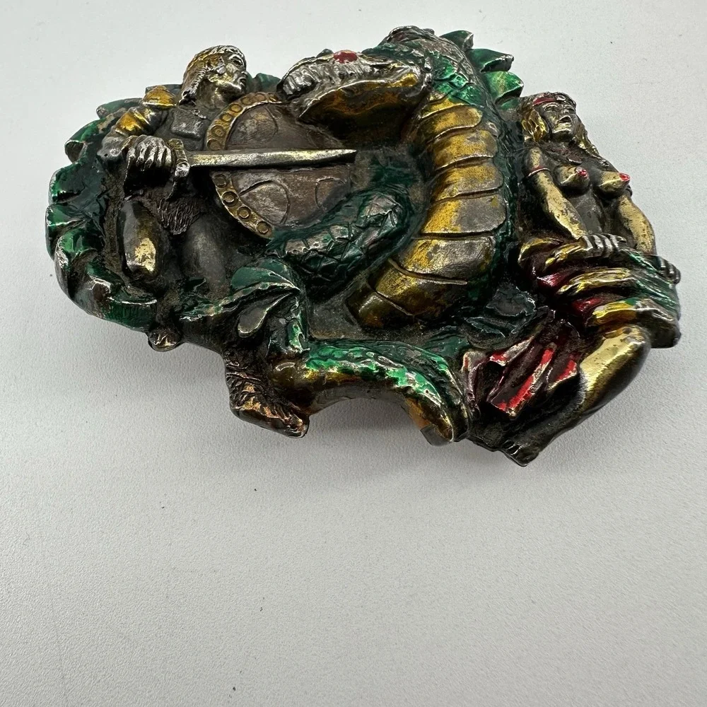 N/A vintage belt