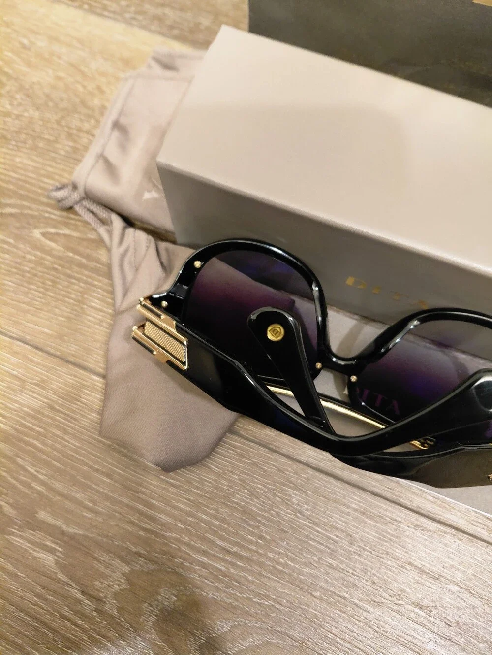 RARE DITA GRANDMASTER SIX Titanium Aviator Black/Gold Sunglasses DTS 900 01A