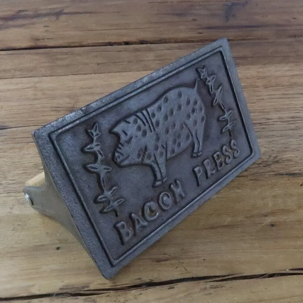 CAST IRON BACON PRESS WITH WOODEN HANDLE