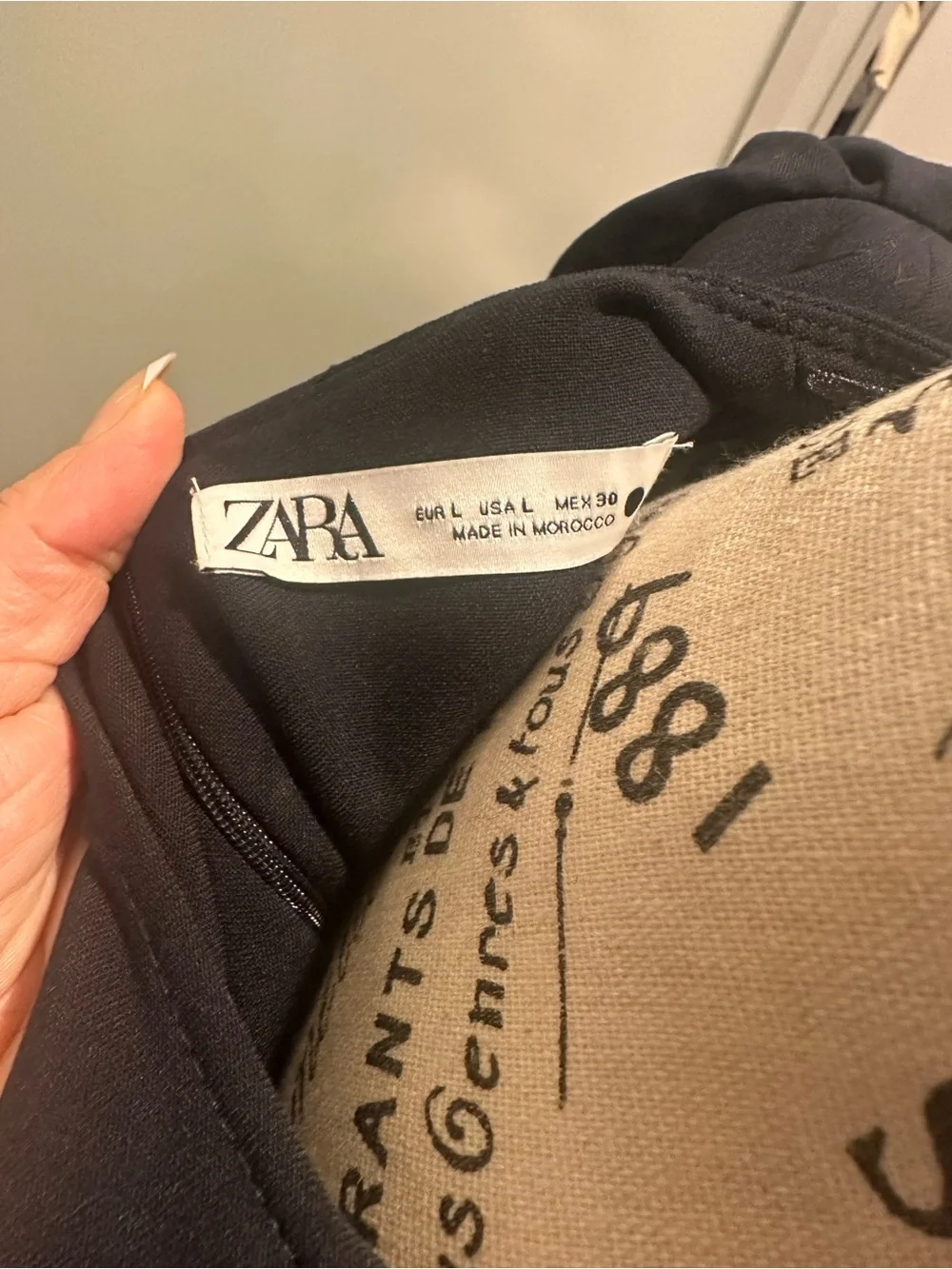 Banana Republic elegant square