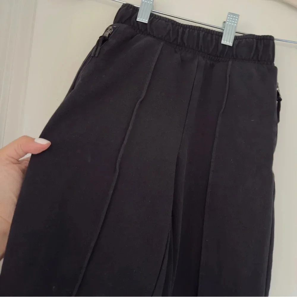 Old Navy elasticized way any
