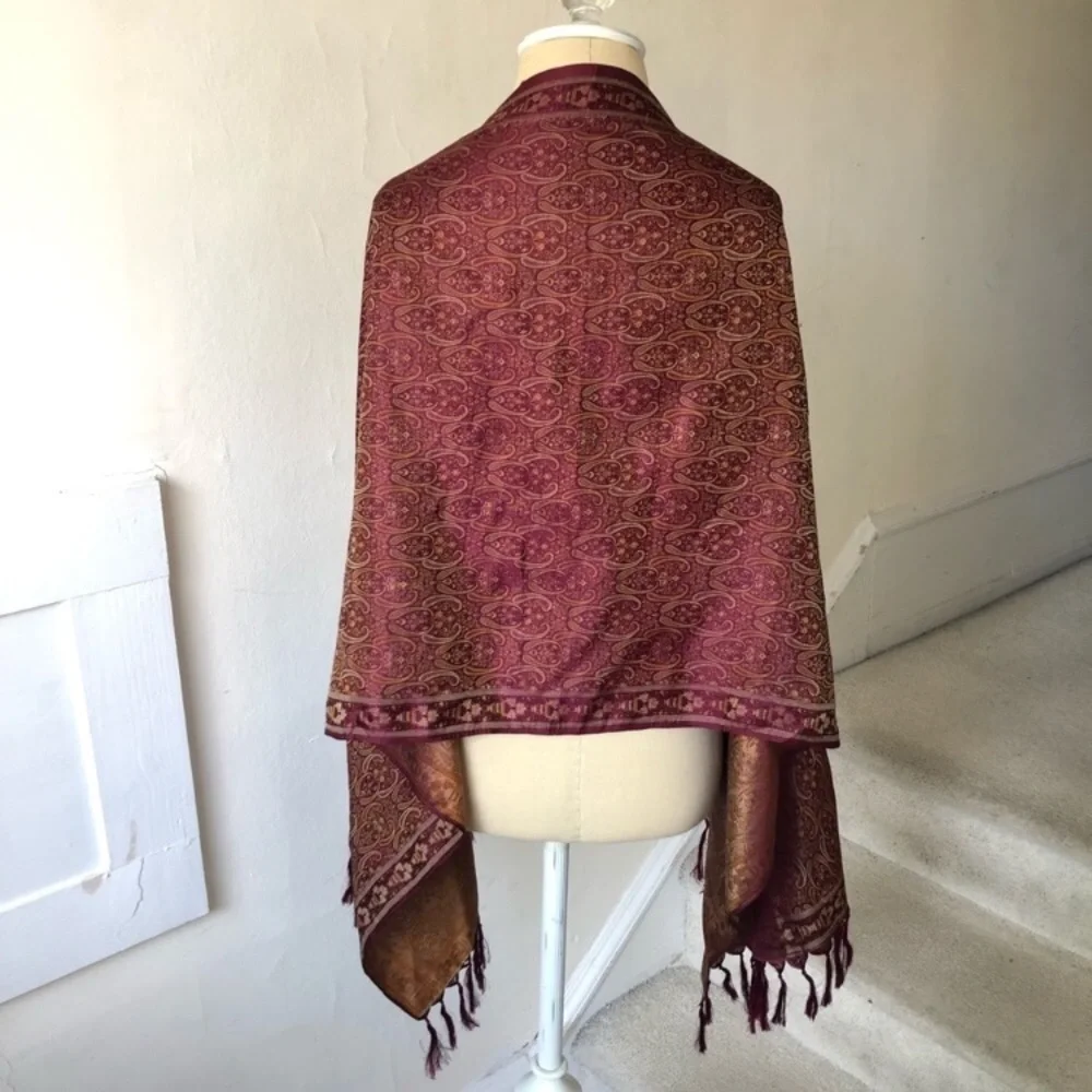 N/A beautiful scarf