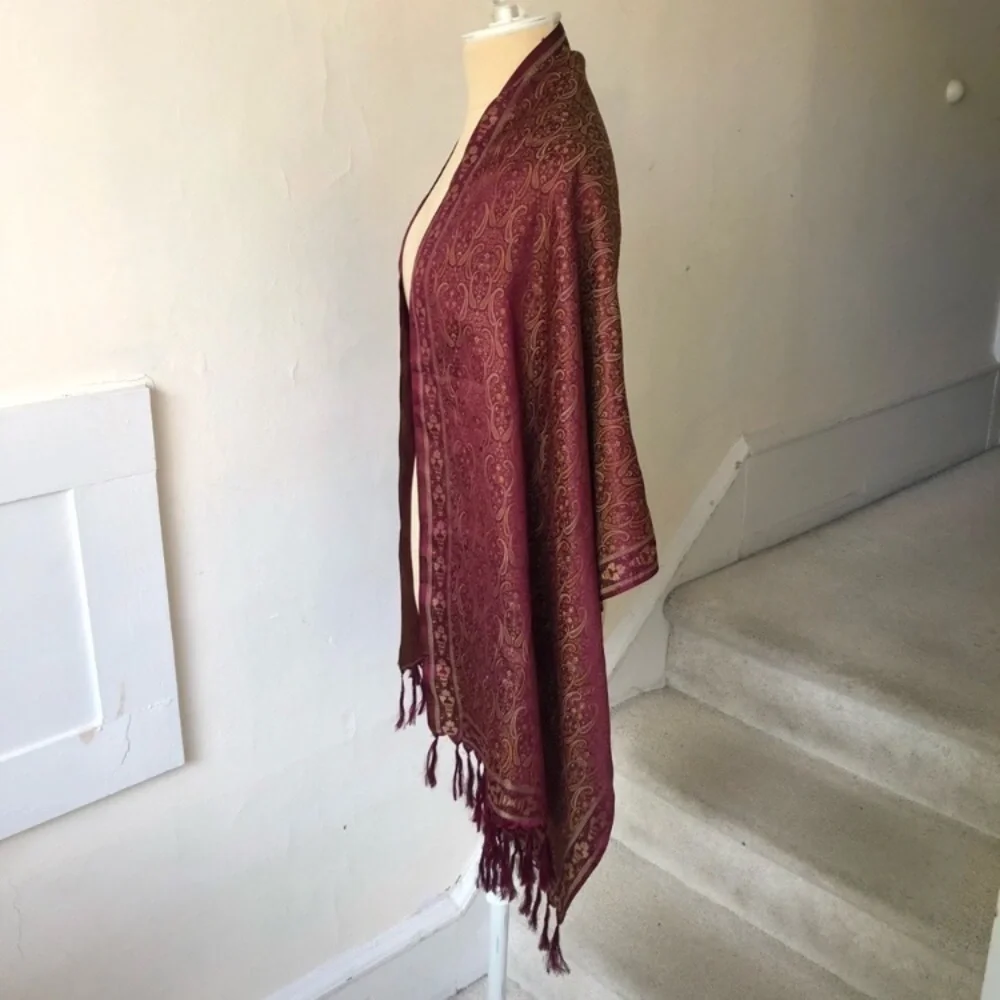 N/A beautiful scarf