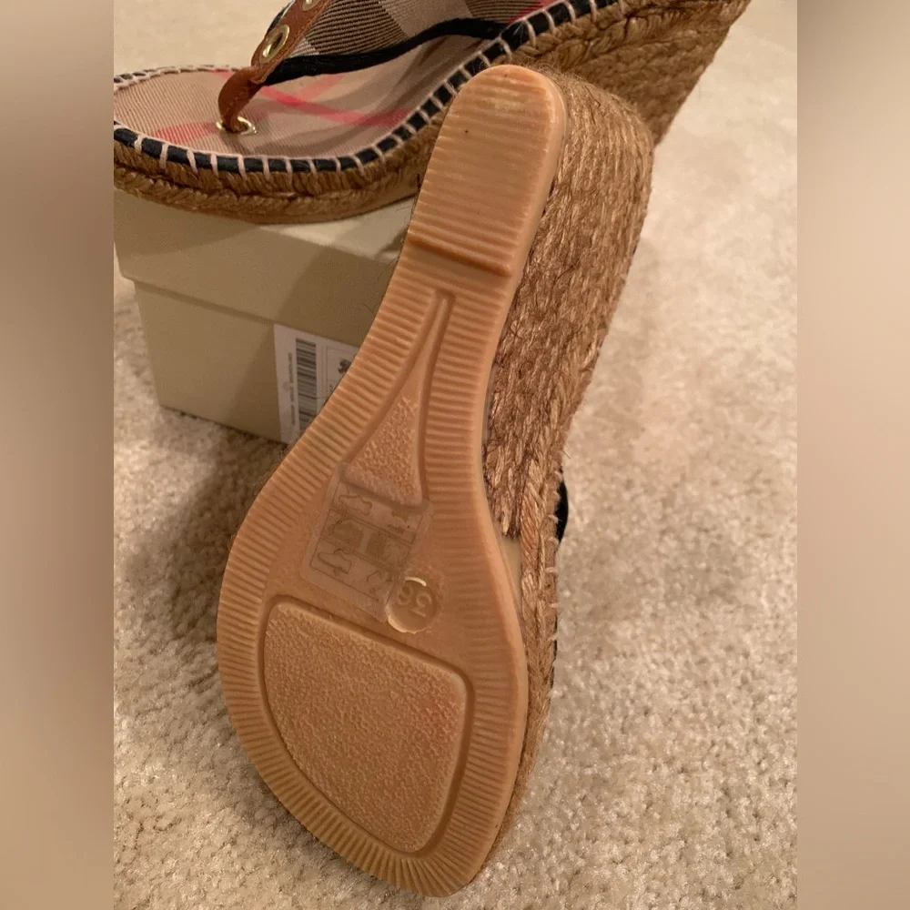 Burberry reposhing this
