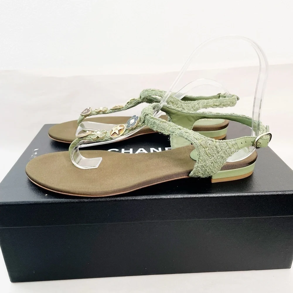 CHANEL excellent 17c