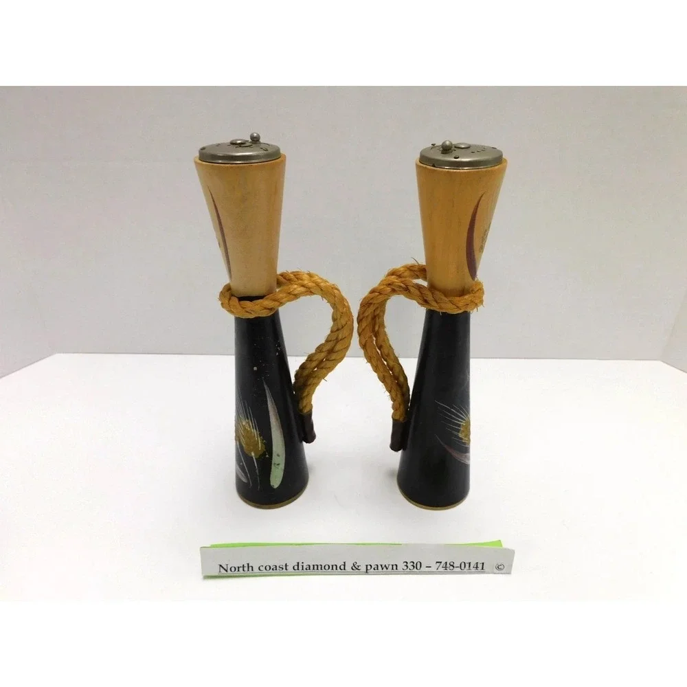 Vintage MCM Japan Wood Salt and Pepper Shakers Wheat Pattern Rope Handle DW7