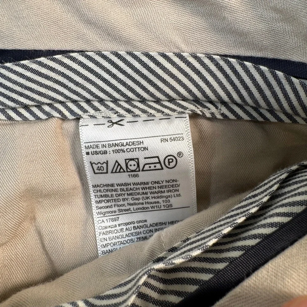 Banana Republic very good