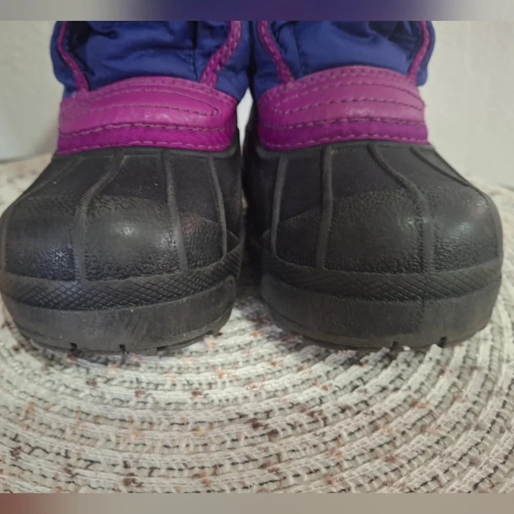Sorel kids snow