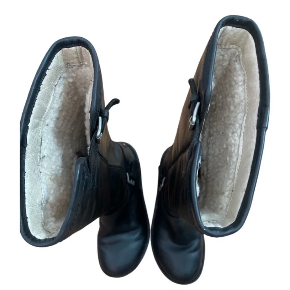 UGG authentic tupelo