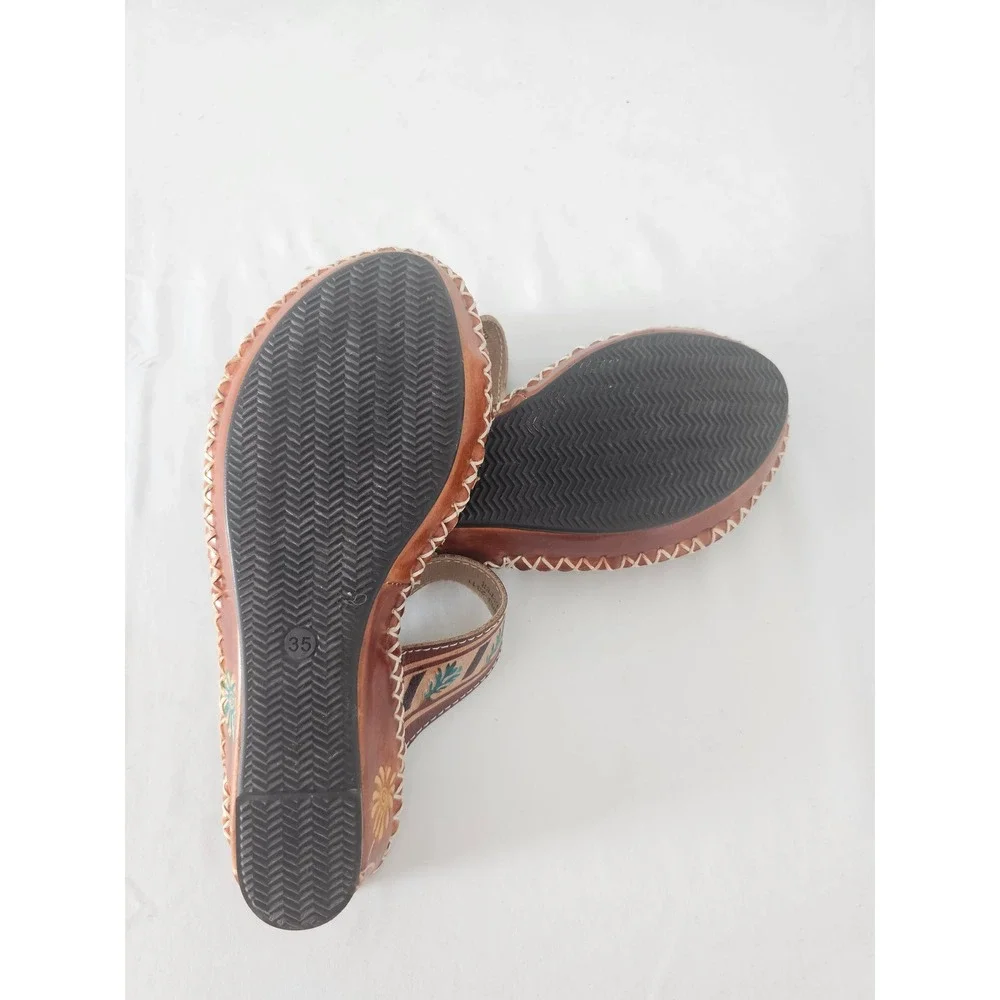 LArtiste by Spring Step step into
