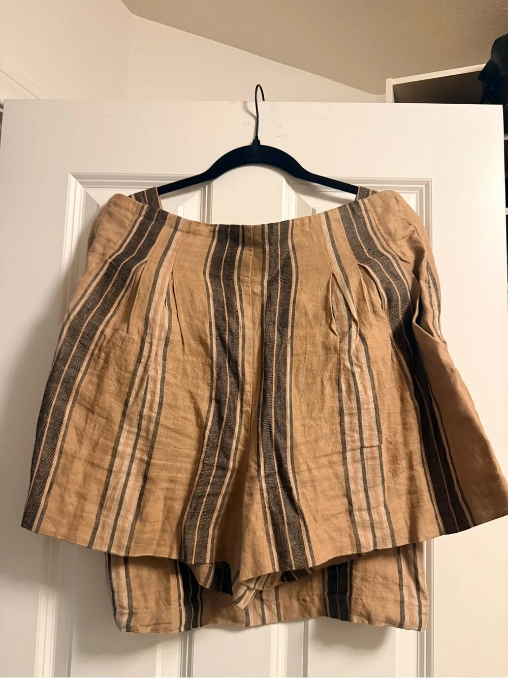 Banana Republic sleeveless too