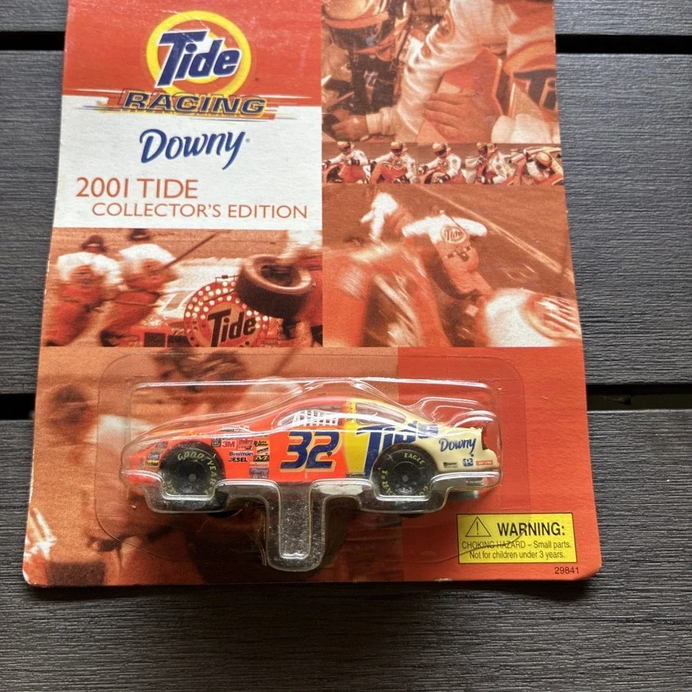 TIDE DOWNY 2001 HOT WHEELS RACING COLLECTOR'S EDITION #32 RICKY CRAVEN 1/64 NEW!