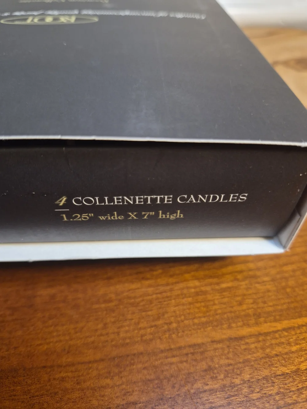 Roots elegant candle