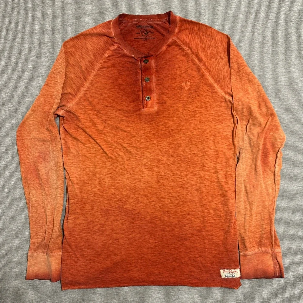 True Religion  Slub Acid Wash Long Sleeve Henley Shirt Orange Mens XL