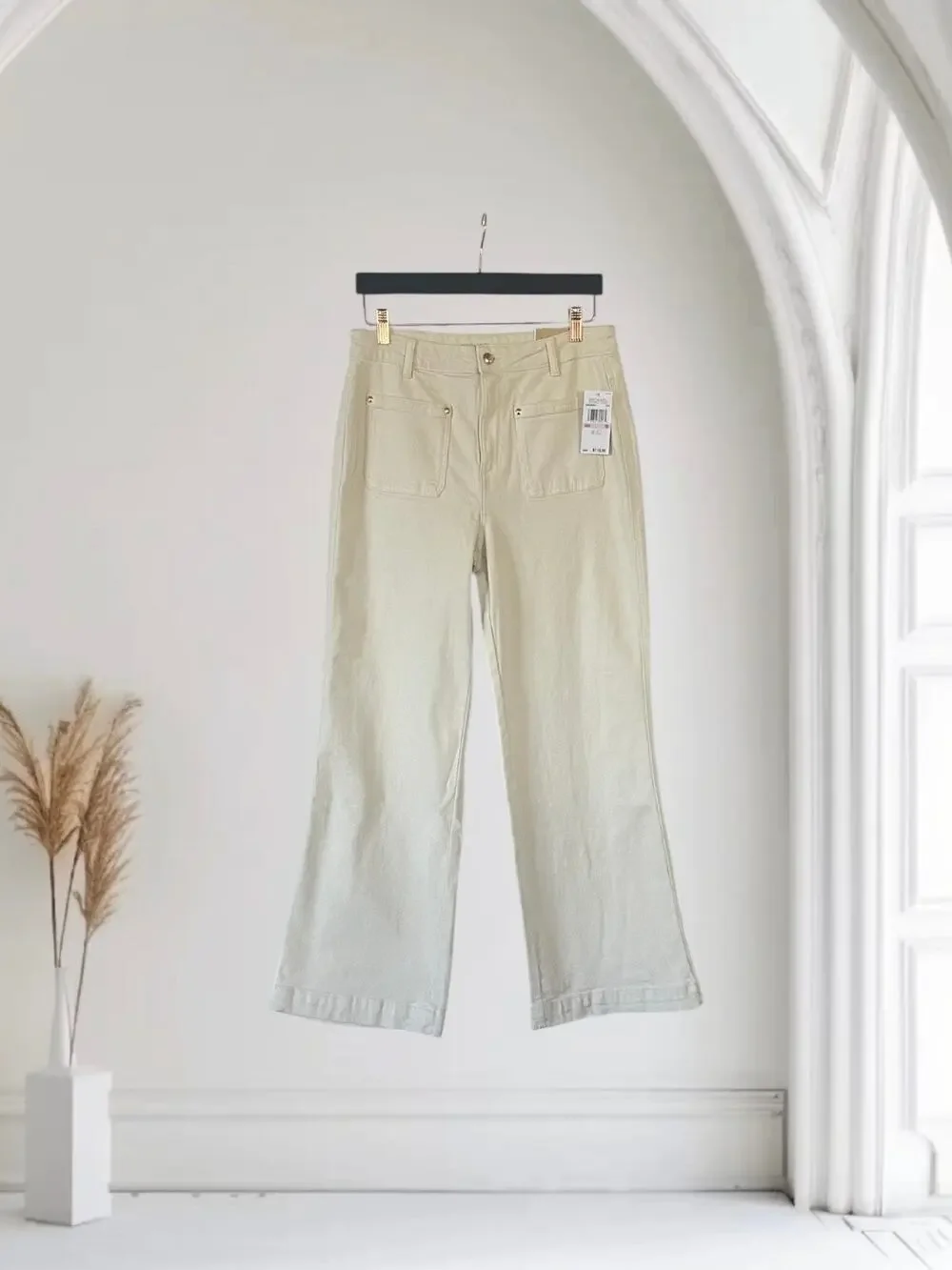 MICHAEL KORS SELMA FLARE COTTON HIGH RISE DENIM JEANS CREAM 10