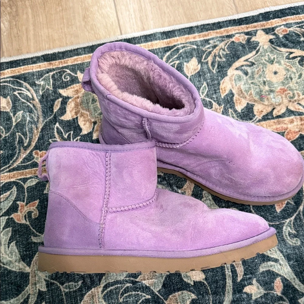 UGG soft lavender