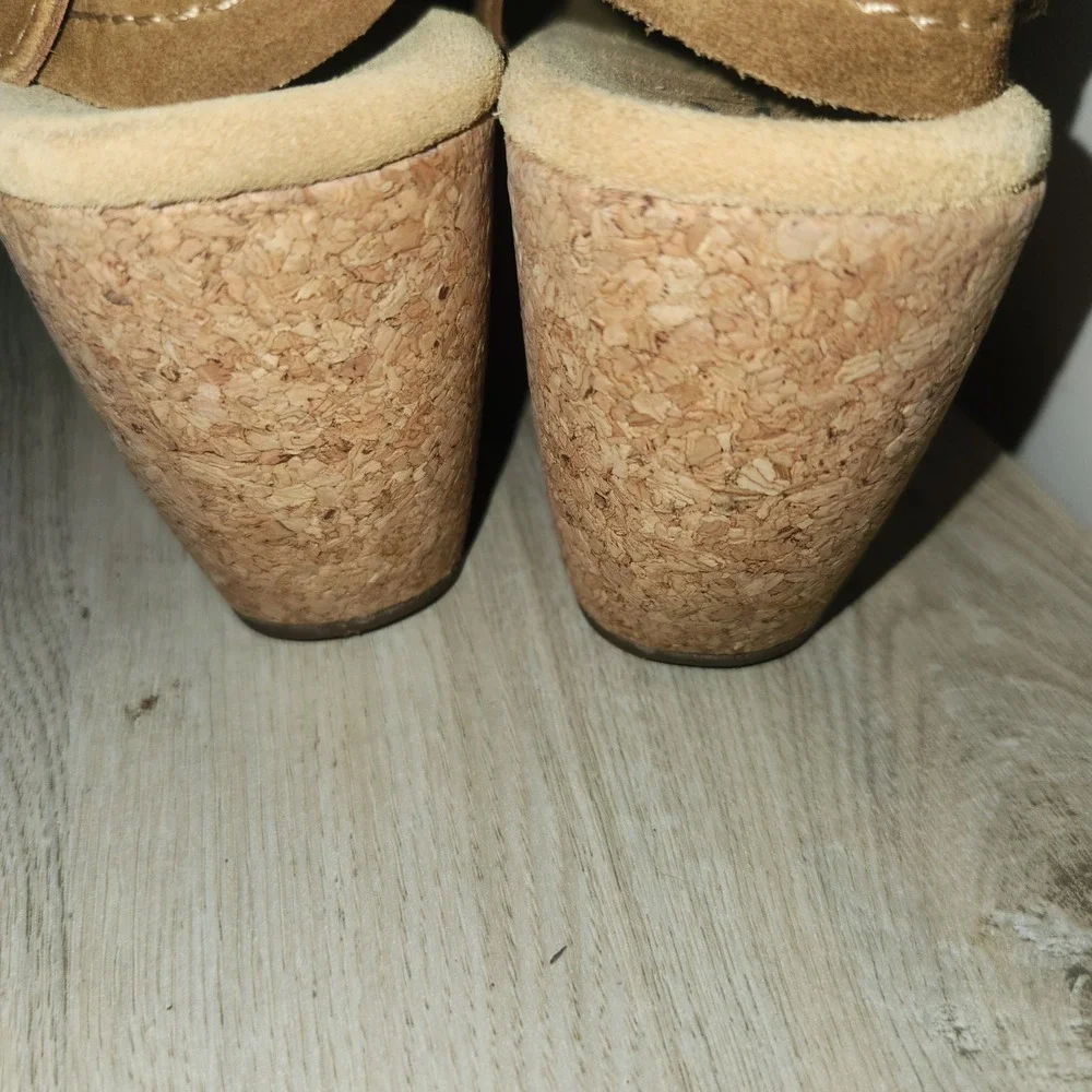 Clarks comfortable stylish