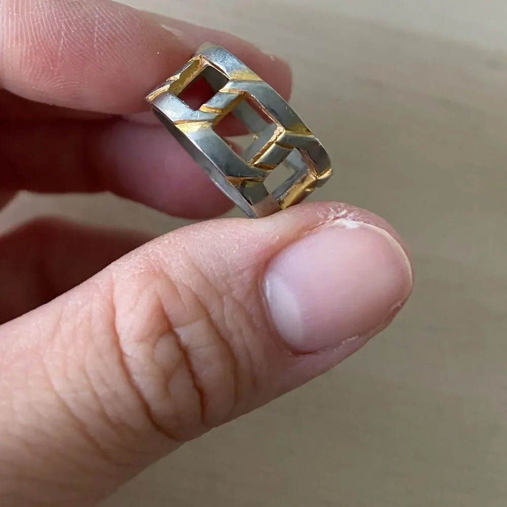 Contemporary Chain Patterned Ring