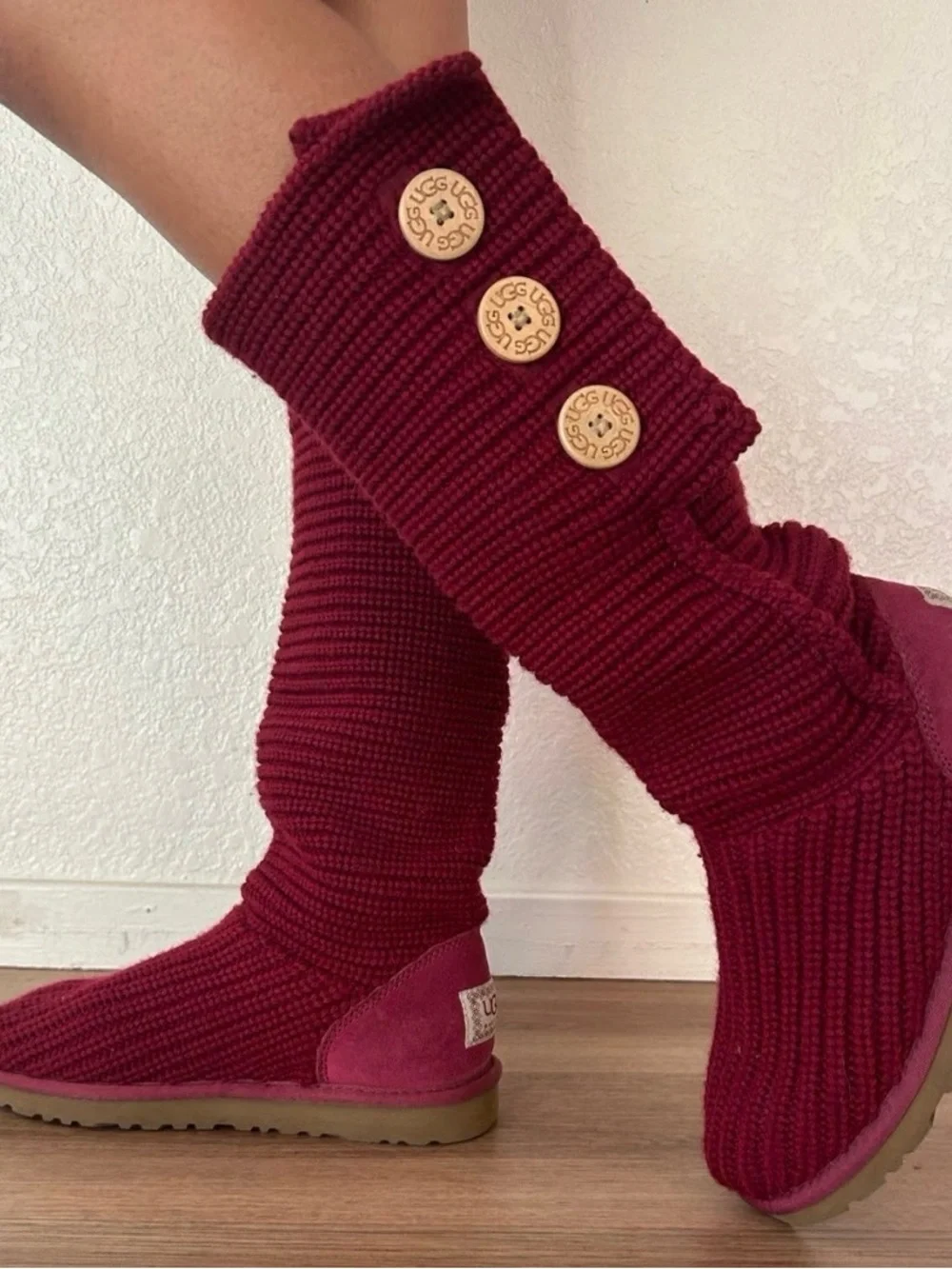 UGG Cardy Knit Boots Womens Burgundy Red Button Tall High Sz 8