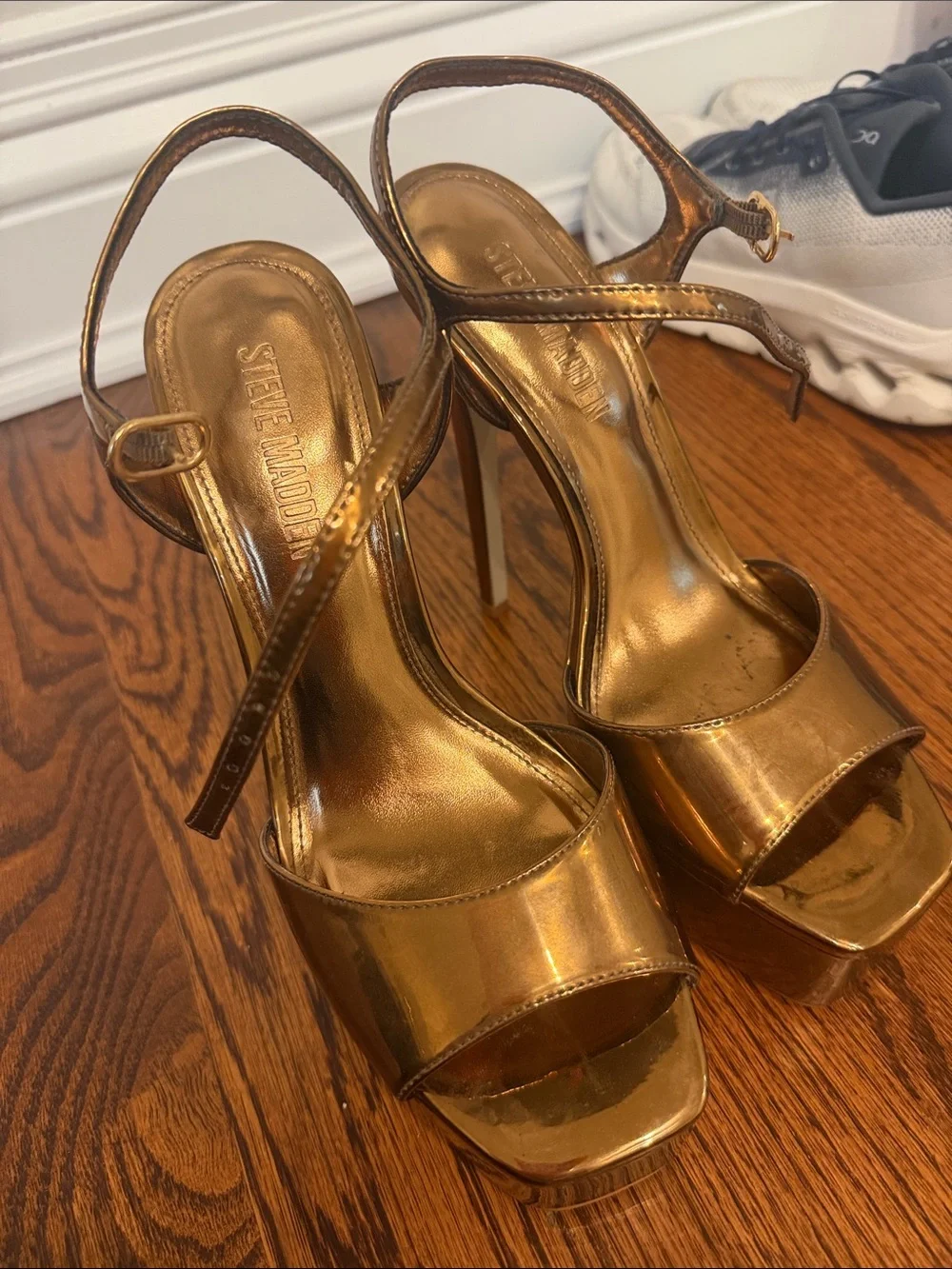 Steve Madden stuart weitzman