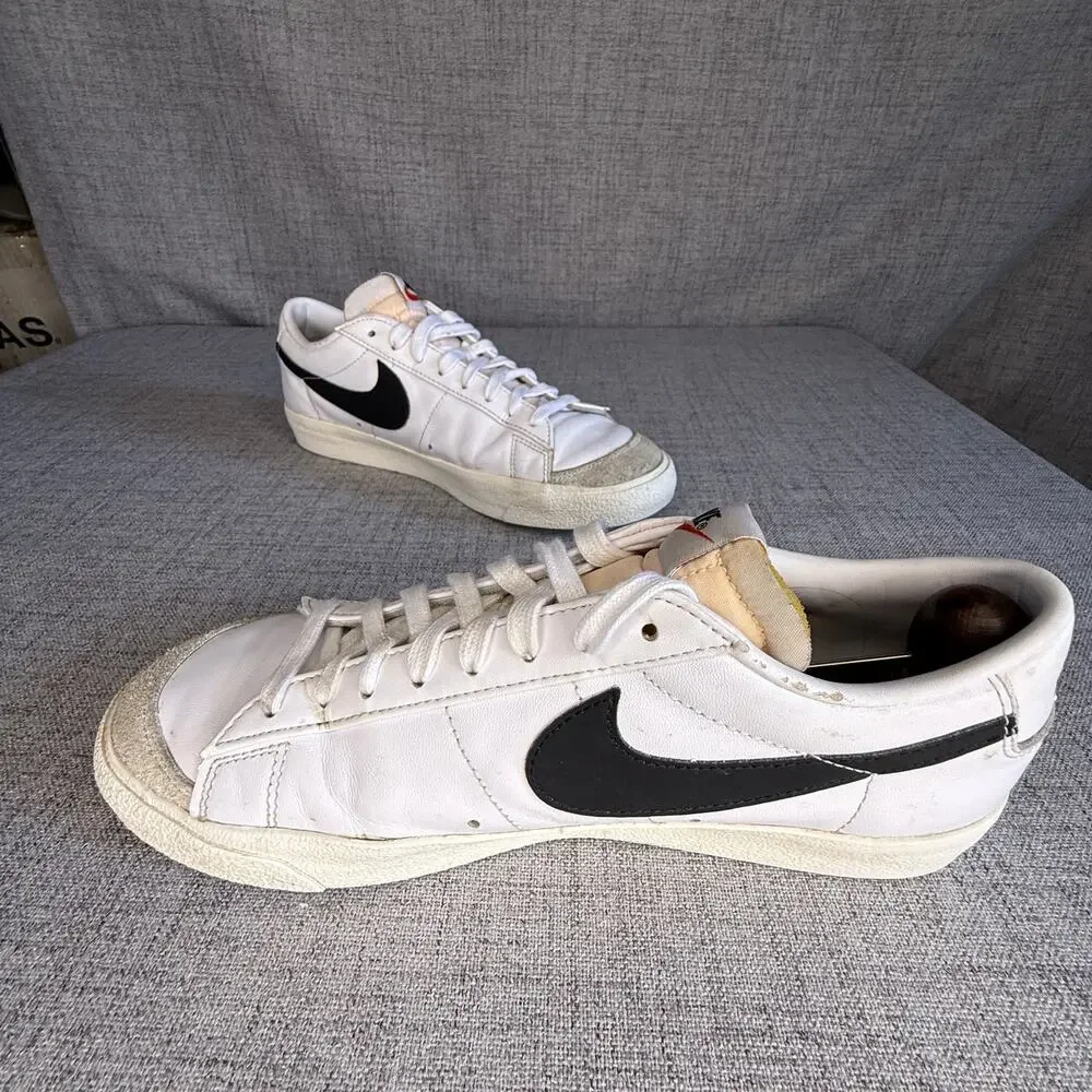 Nike blazer low