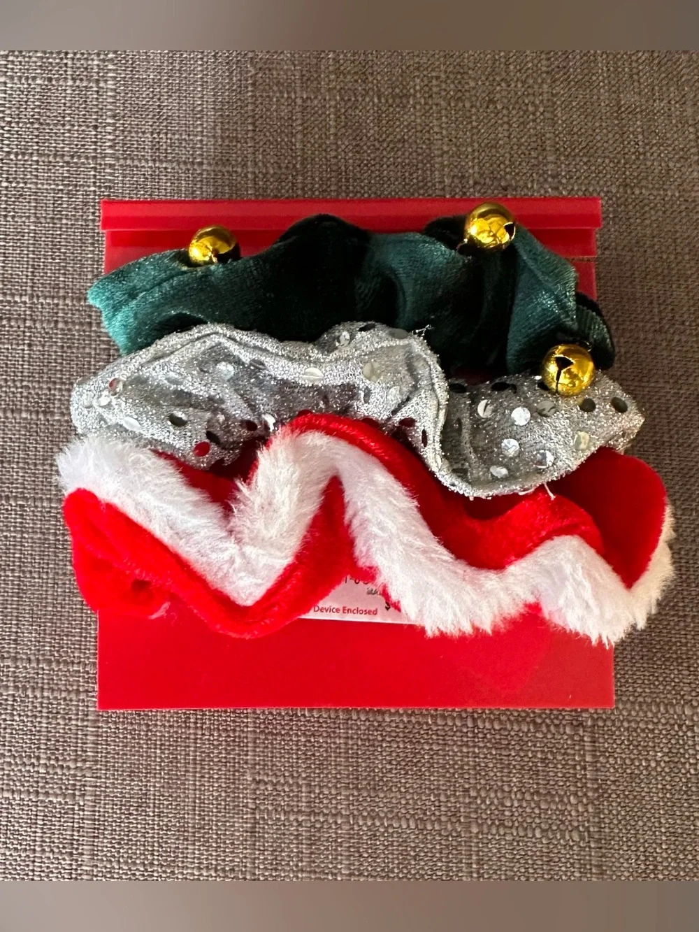 N/A provide red festive