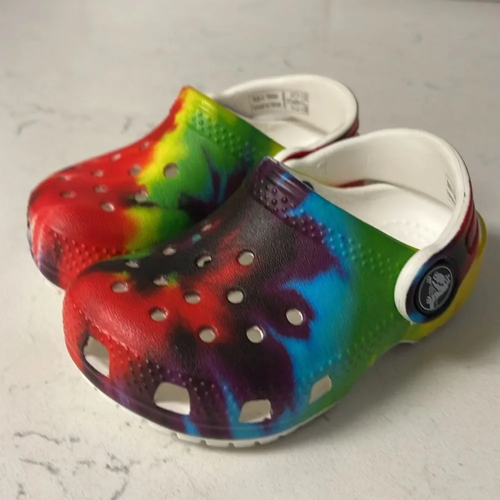 CROCS brand style