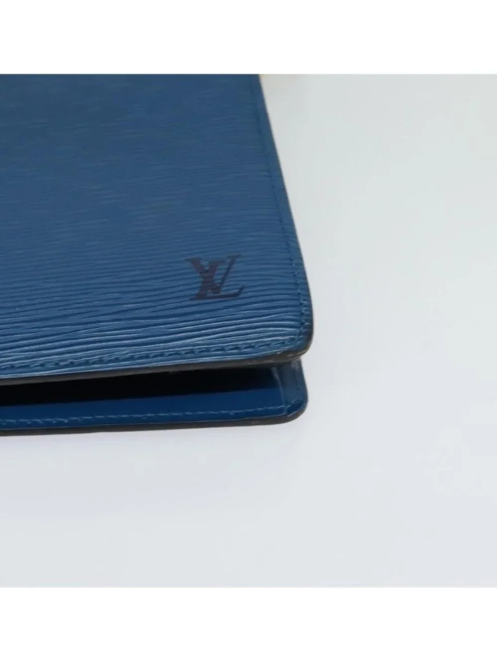 Louis Vuitton pre owned