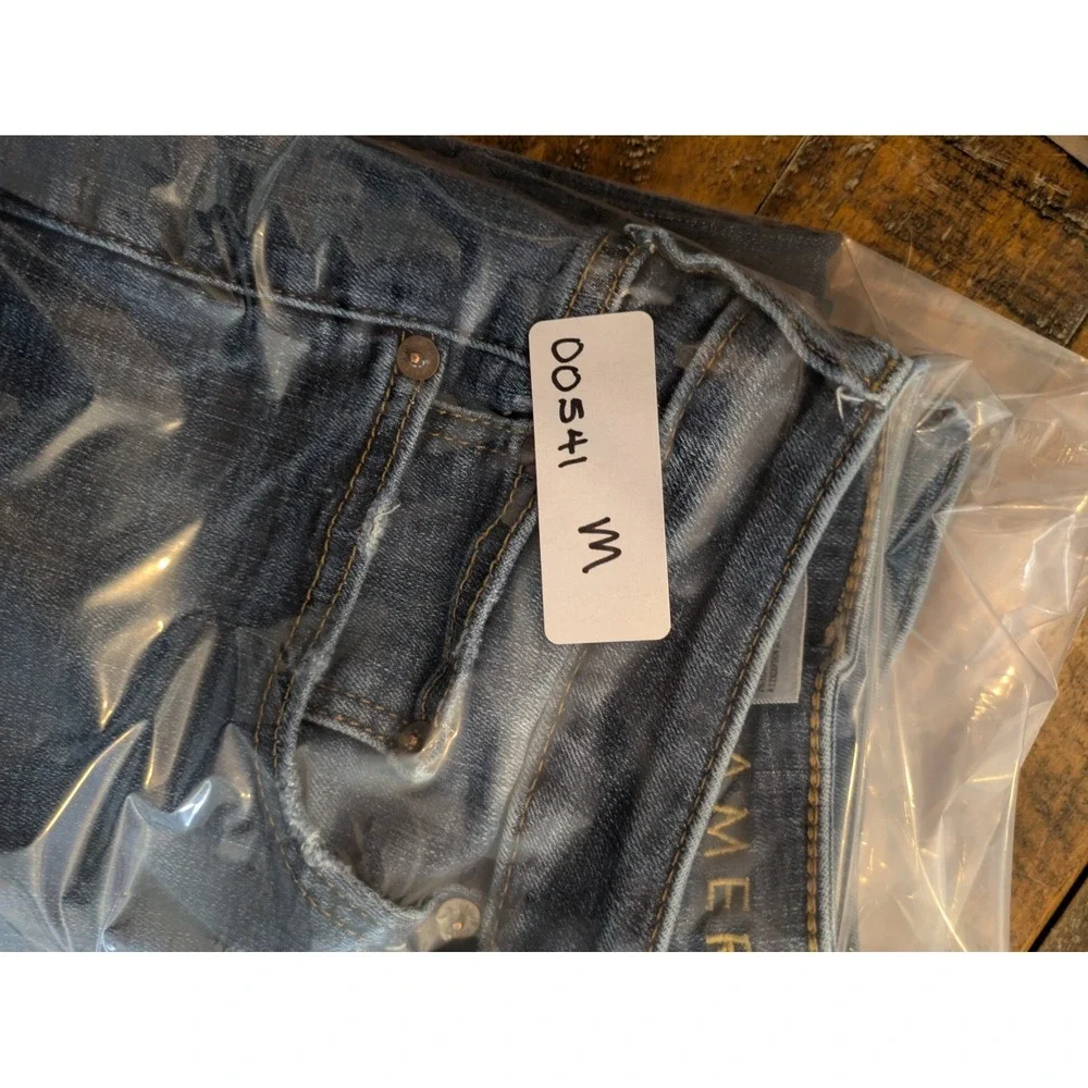 American Eagle By Payless accents medium