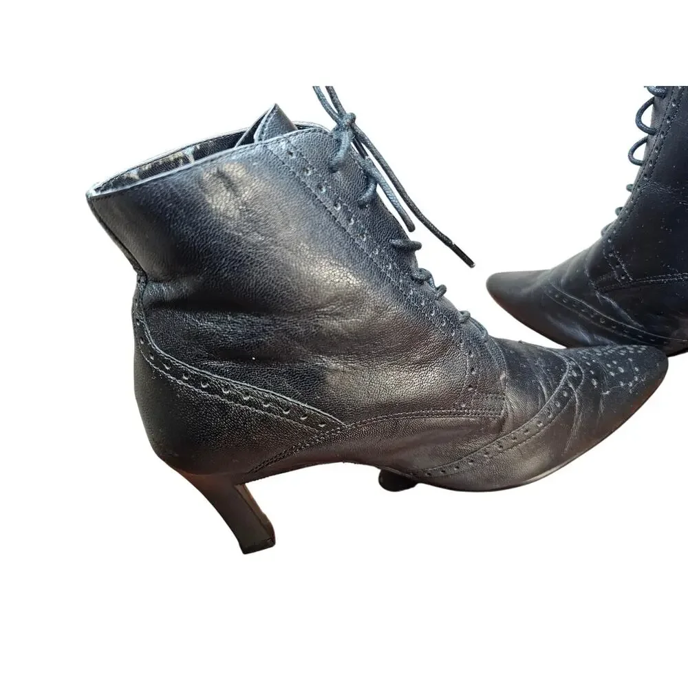 Newport News vintage leather