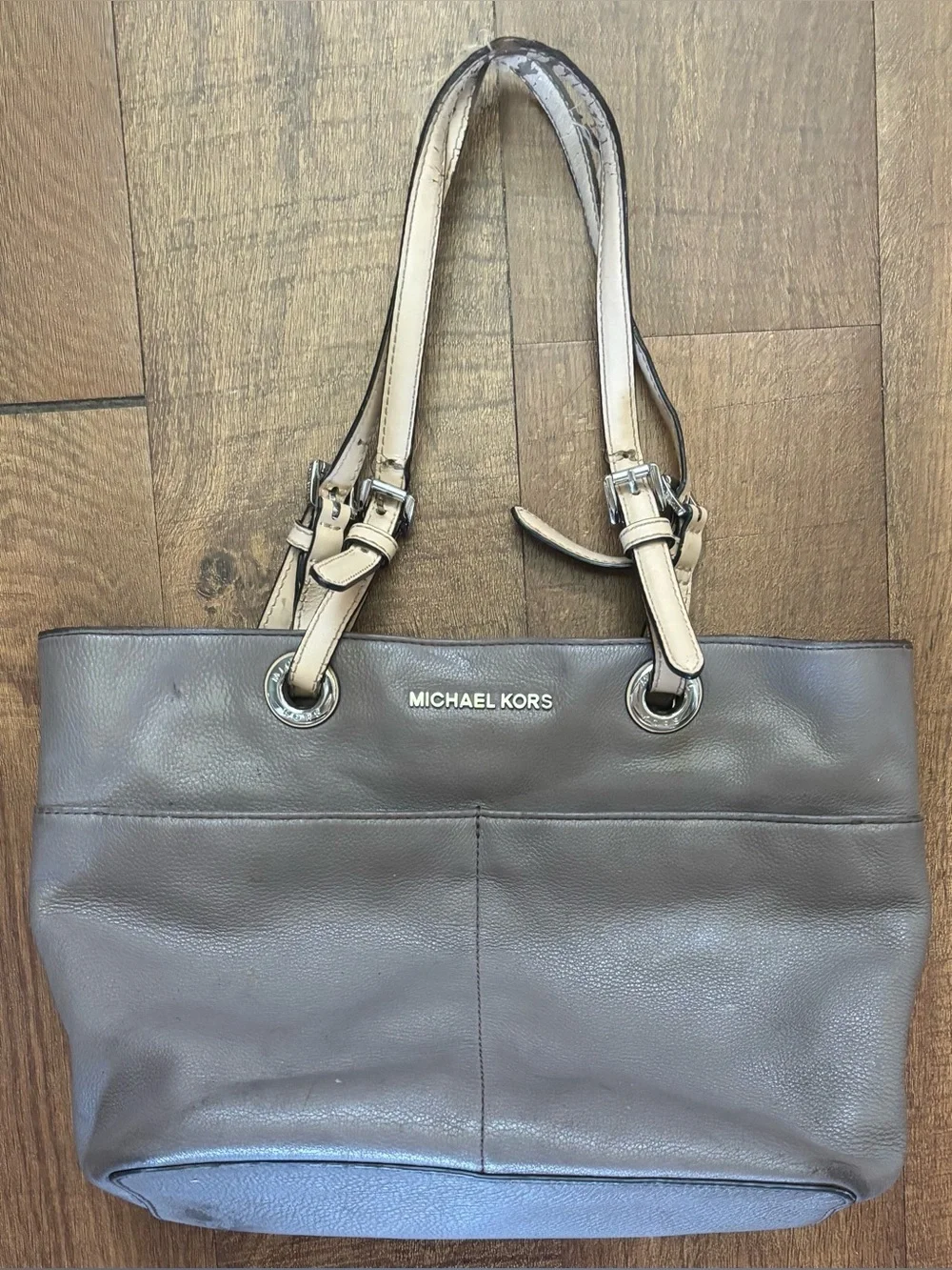 Michael Kors adjustable no khaki