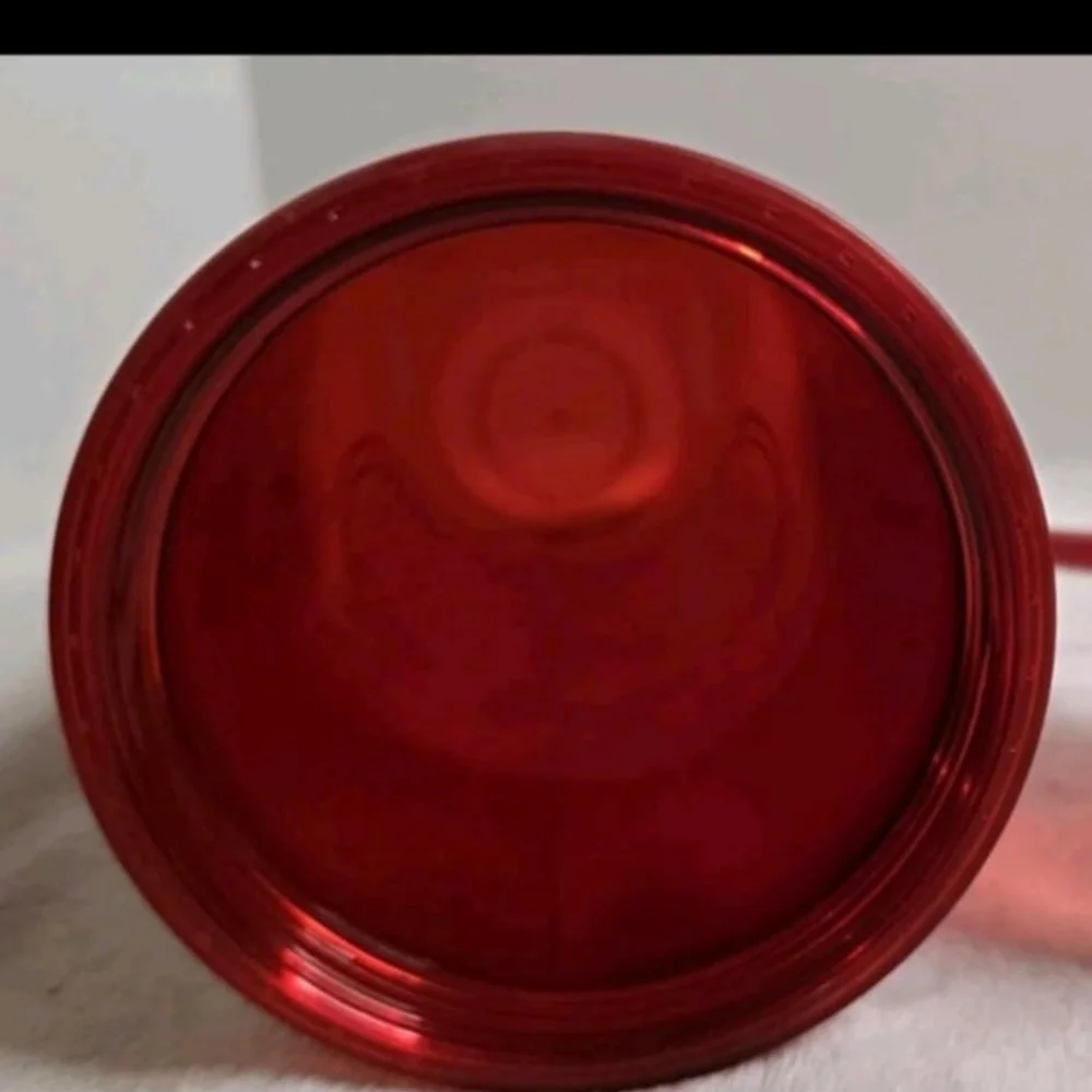 Starbucks Red Swirl Venti Cold Cup Tumbler‎ 24oz