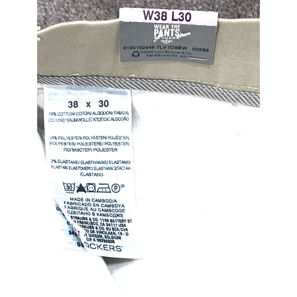 NWT Dockers Pleated Classic Cuffed Fit D3 Iron Free Pants Stretch Khaki Tan Bone