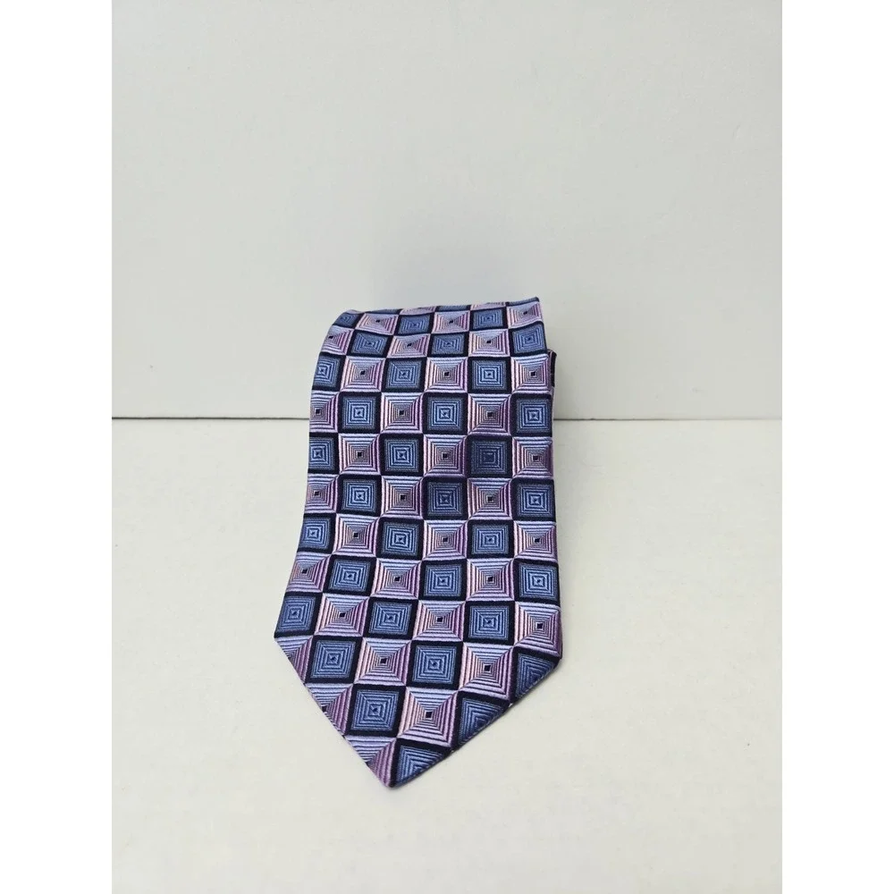 Ted Baker Men's Tie London pink blue square pattern‎ %100 silk