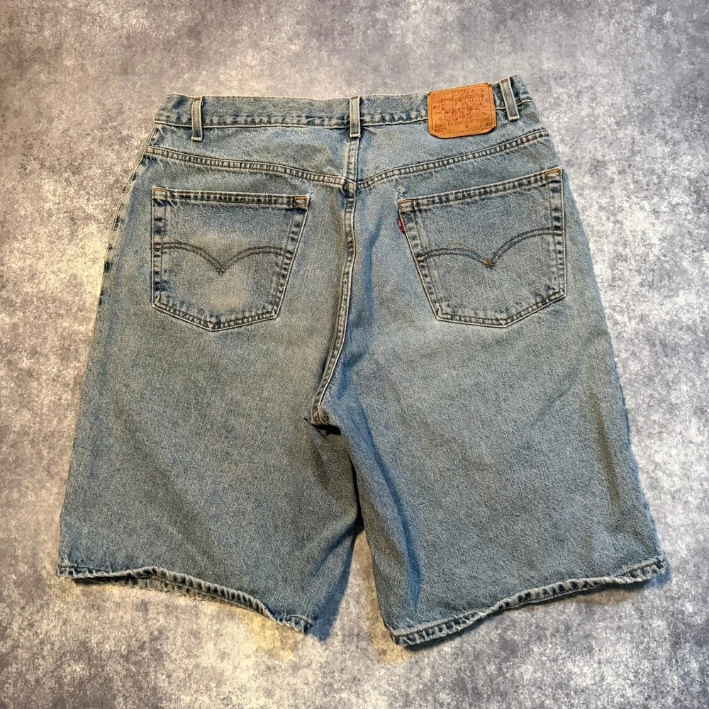 Levis levi 560
