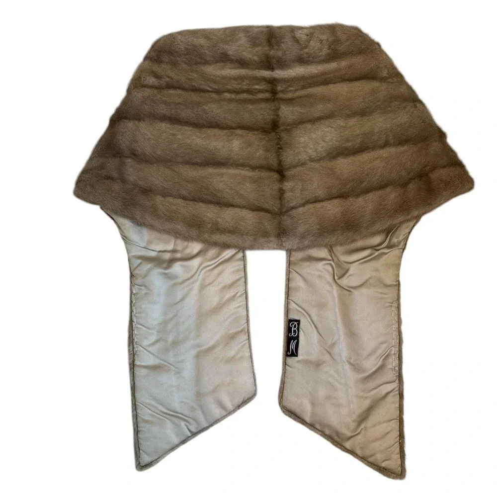 Lloyds Furs vintage lloyds