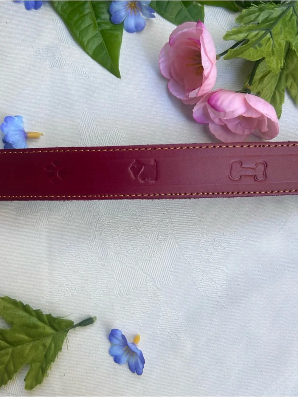 Classic Leather Dog Collar Red Burgundy Adjustable 15-21” handcrafted M/L Dog