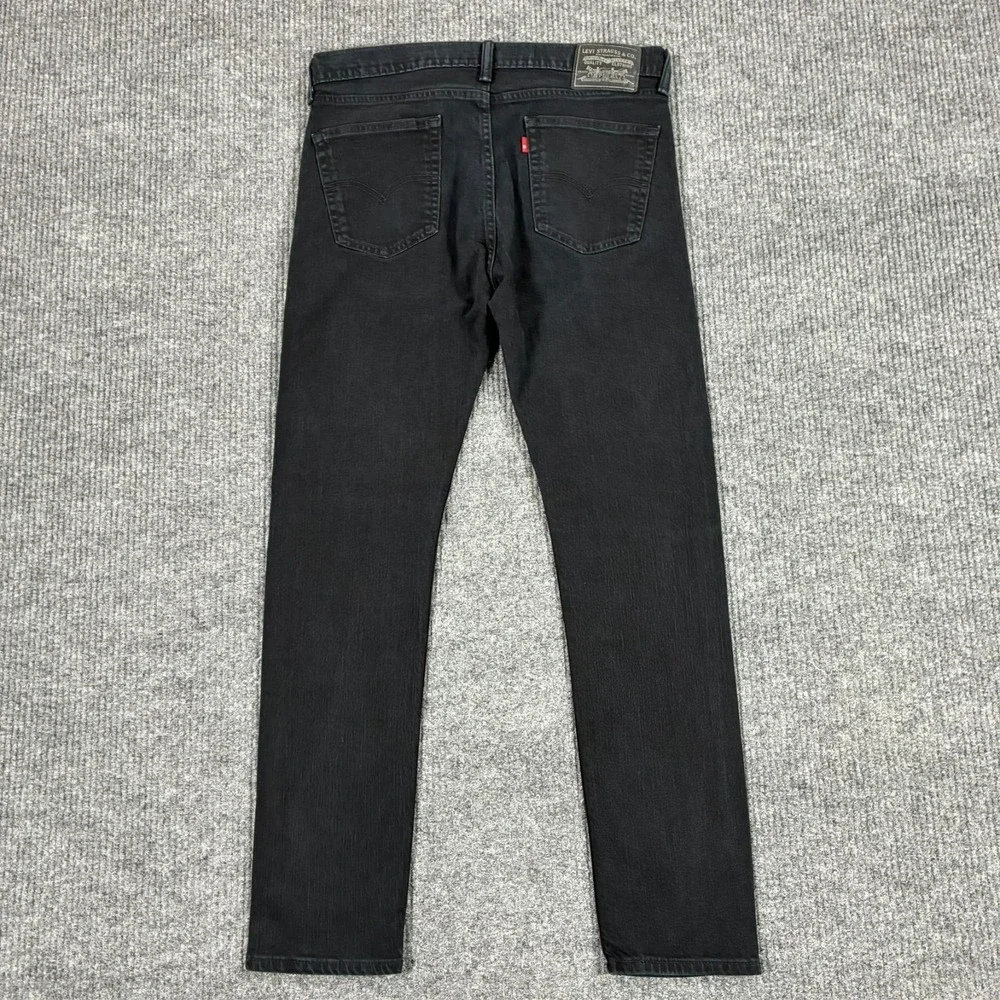 Levis excellent pre