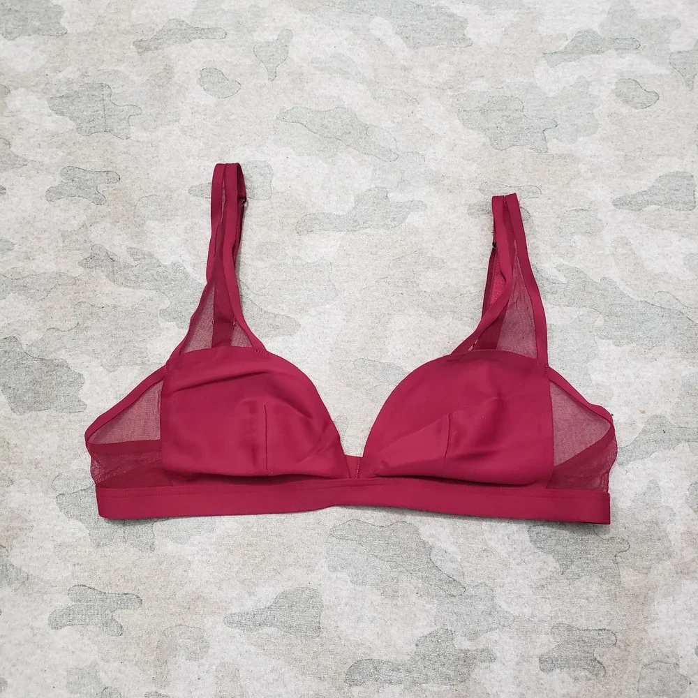 Victoria's Secret Bra‎ Womens Medium Red Wireless