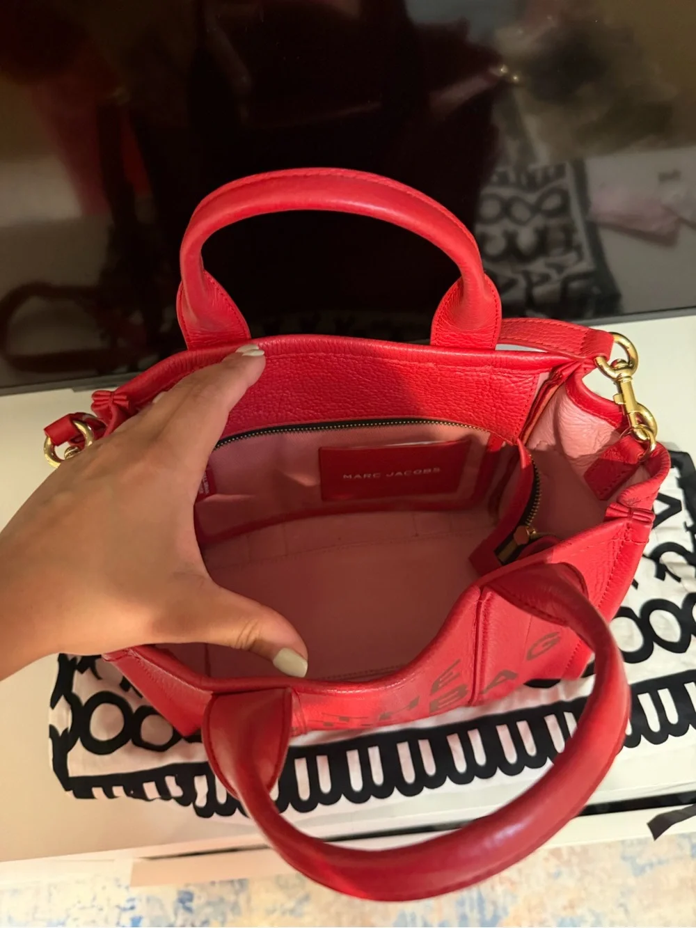 Marc Jacobs structured pebbled