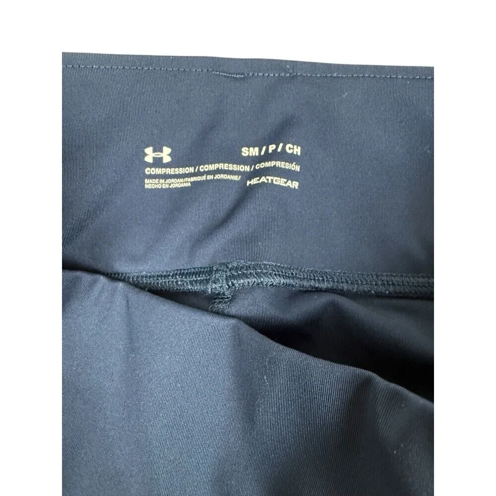 Under Armour sleek sculpting