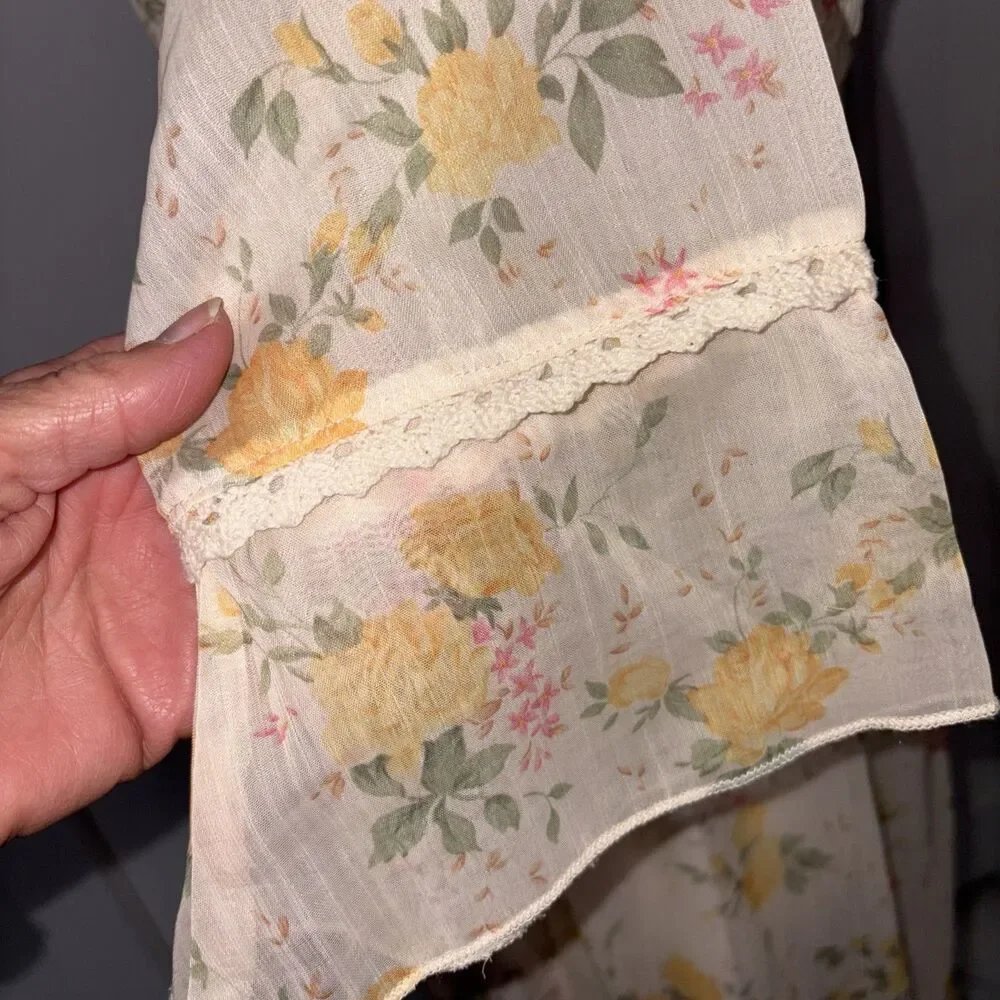 Unbranded this vintage