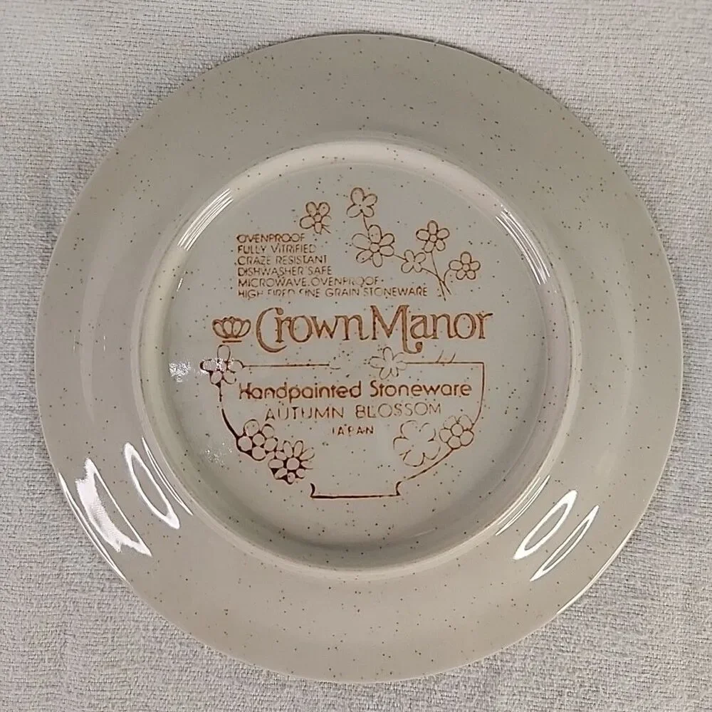 Crown Manor stoneware crown