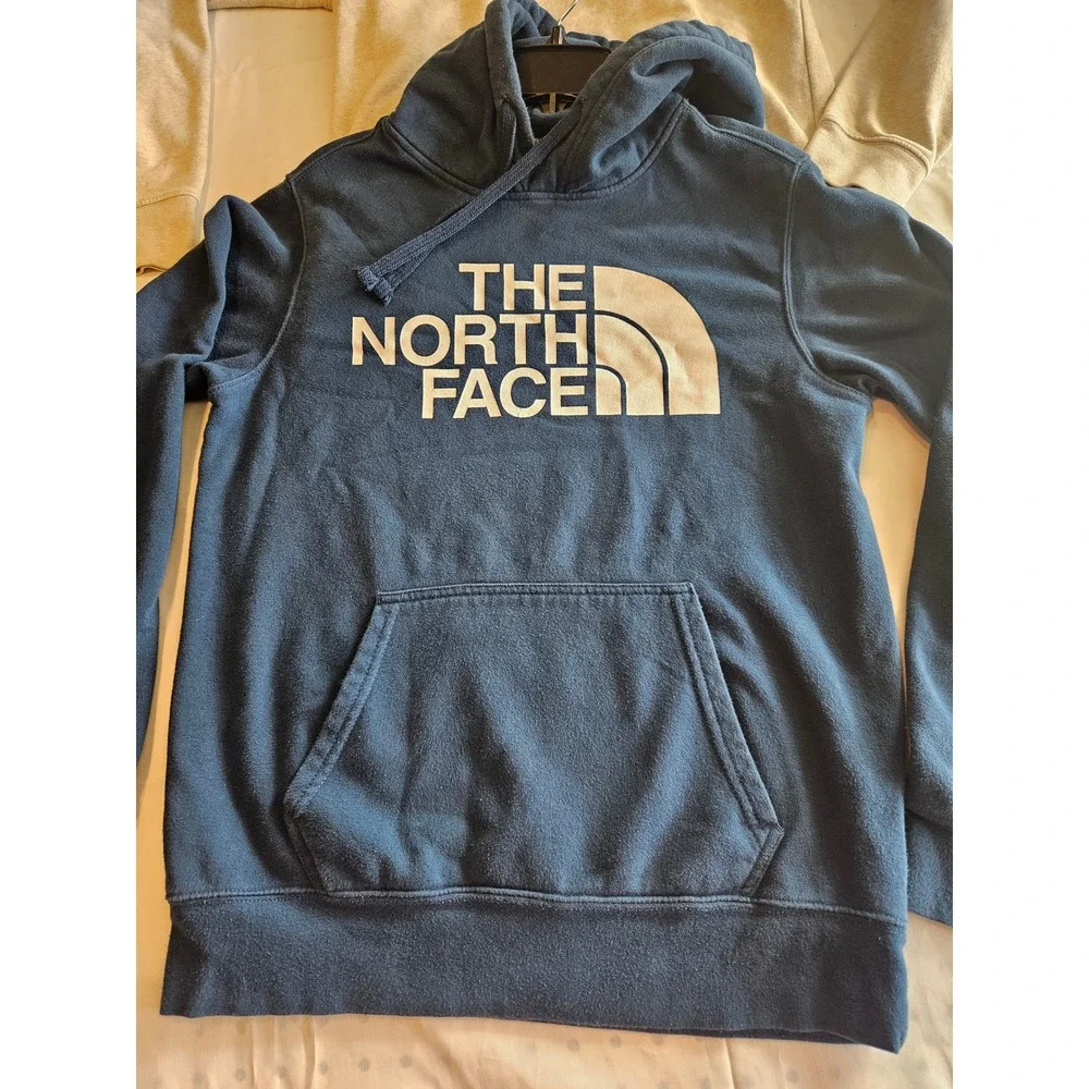 The North Face wrap yourself