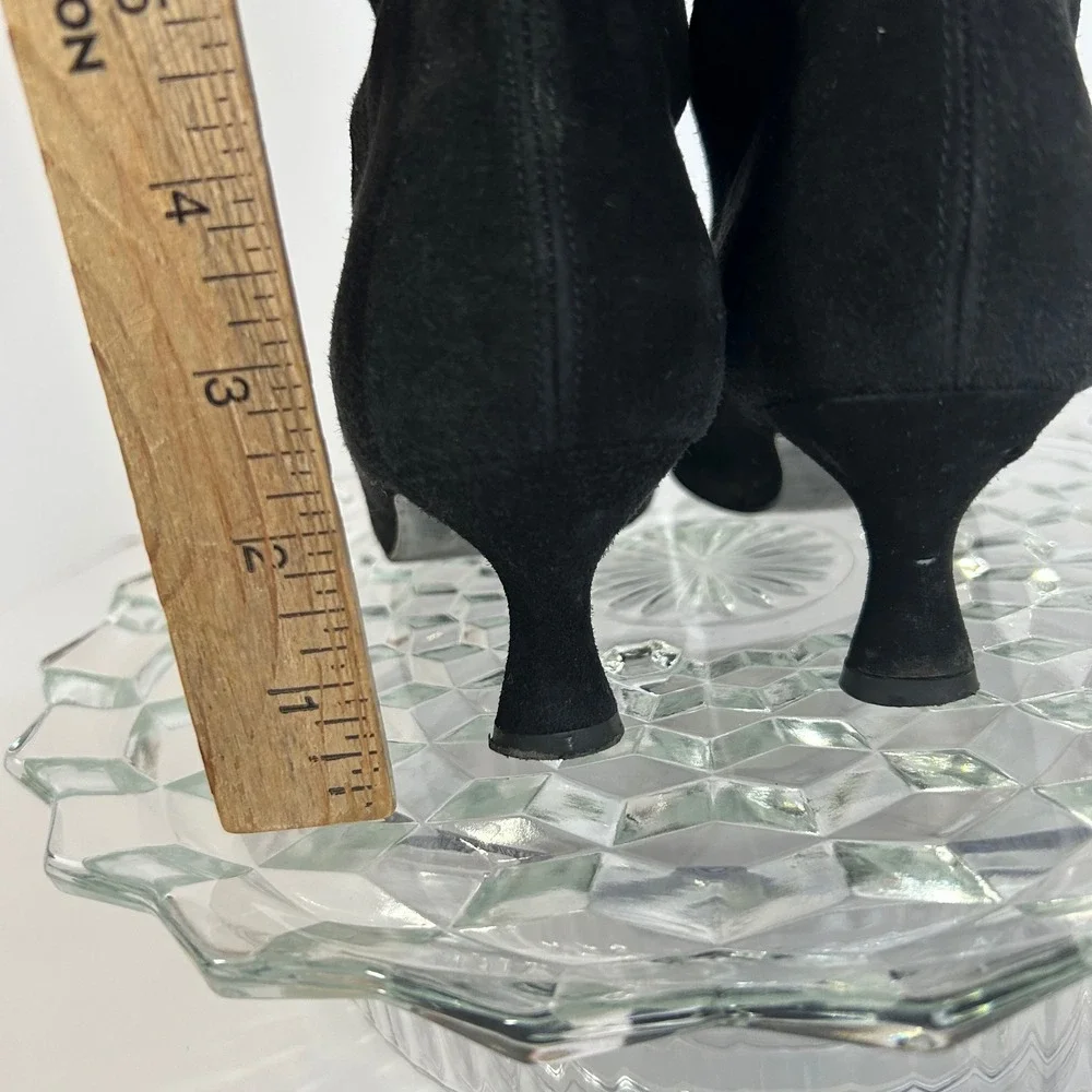 Stuart Weitzman elevate your