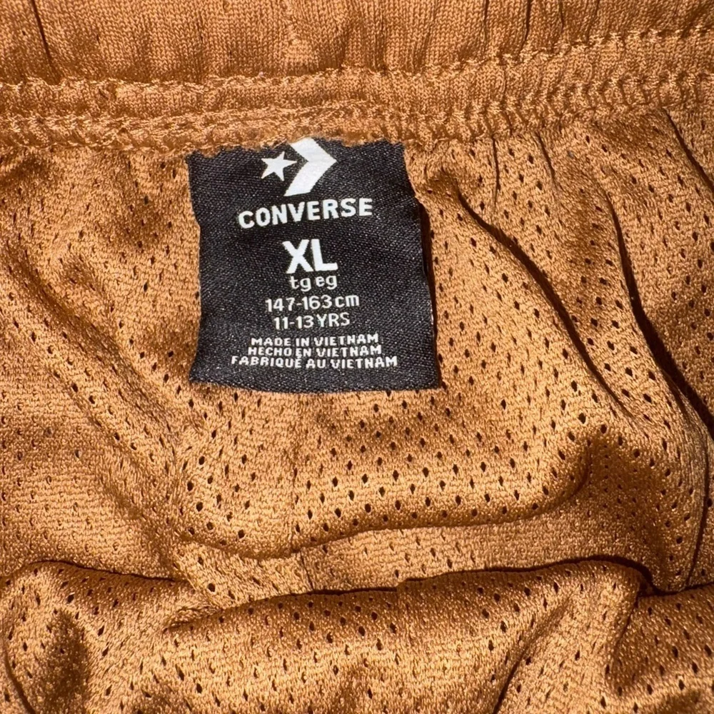 Converse boys pull