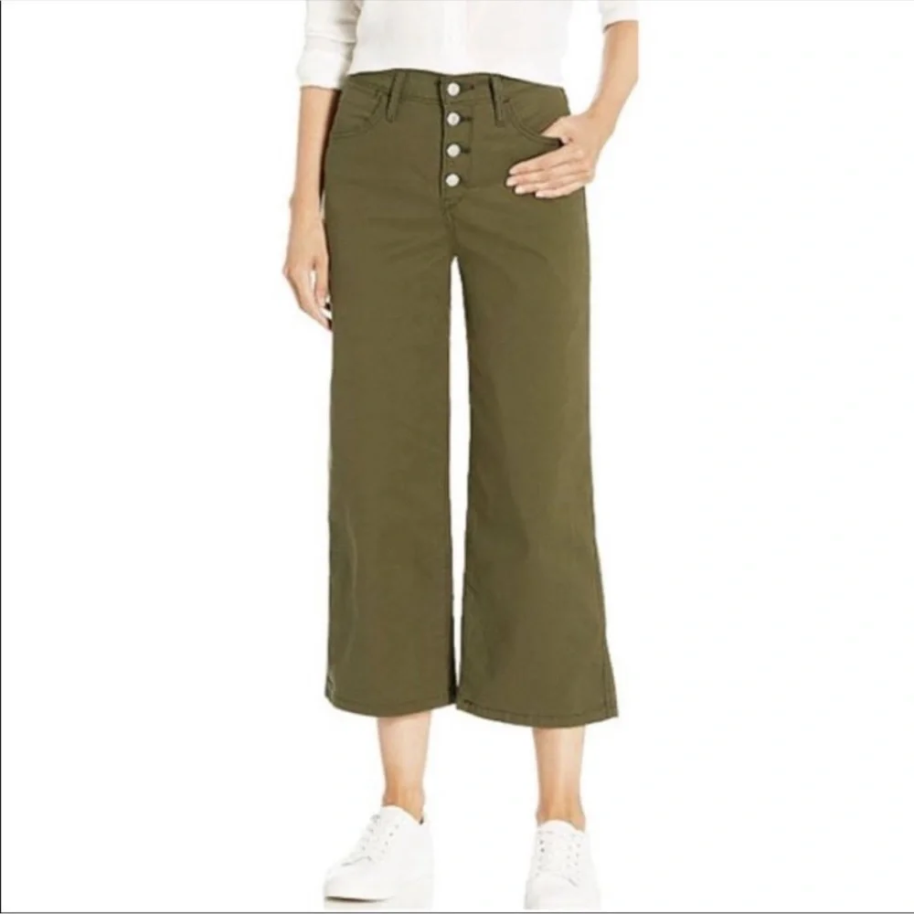 Levi’s Mile High Cropped Wide Leg Pants Size 30 • Olive Green